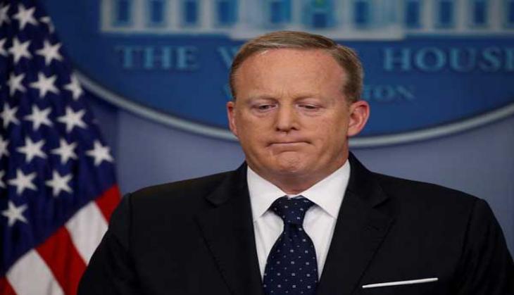 Sean Spicer contradicts Trump Jr on 'Russian' meeting