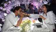 Shah Rukh can romance even the mic: Anushka Sharma