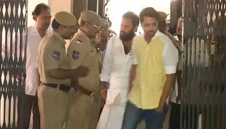 Hyderabad: actor Ananda Krishna Nandu appears before SIT in drug case