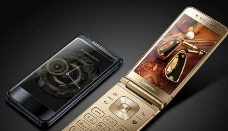 Samsung SM-G9298 Flip Phone.jpg
