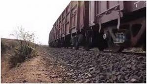 Naxals force Railways to halt train services in Bihar