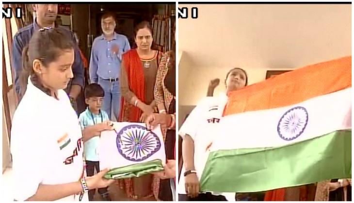 14-yr-old Muslim girl determined to hoist tri-colour in Srinagar on Raksha Bandhan