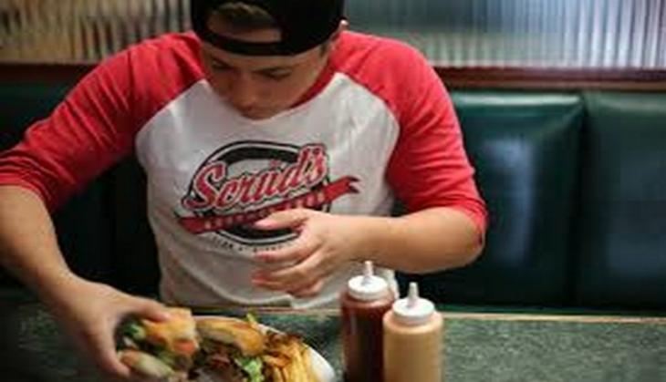 Eating high sugar diets ups risk of depression, anxiety in men