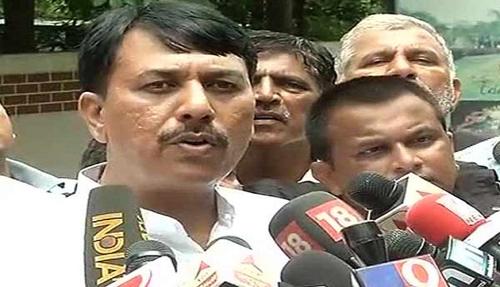 44 MLA's left Gujarat to protect Indian democracy: Congress