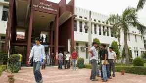 Centre all set to withdraw Jamia's minority status. Is this in continuation with saffronisation?