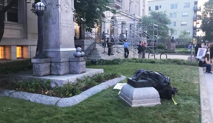 Durham County courthouse statue toppled