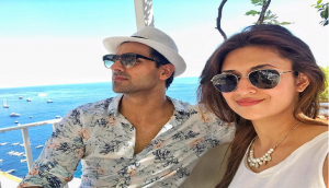 Yeh Hai Mohabbatein: Divyanka Tripathi and Vivek Dahiya's holiday pictures with parents is such a bliss