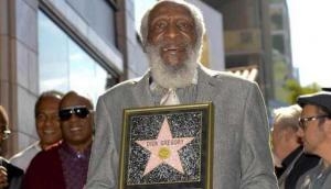 Legendary comedian and civil rights activist Dick Gregory dies at 84