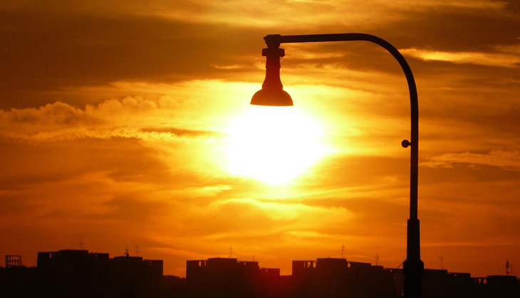 Harvard study strengthens link between breast cancer risk and light exposure at night