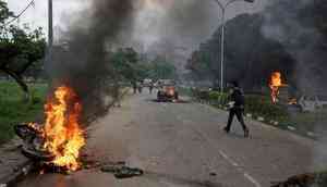 Dera chief Gurmeet Ram Rahim convicted; several dead as supporters go into a violent frenzy