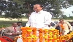 Vice President receives rousing welcome in Andhra Pradesh