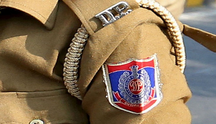 Three bike-borne men snatch mobile of on duty ASI in Central Delhi's Rani Jhansi Road