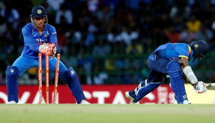 dhoni stumping