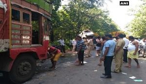 Karnataka: Nine killed in car-truck collision in Yellapur