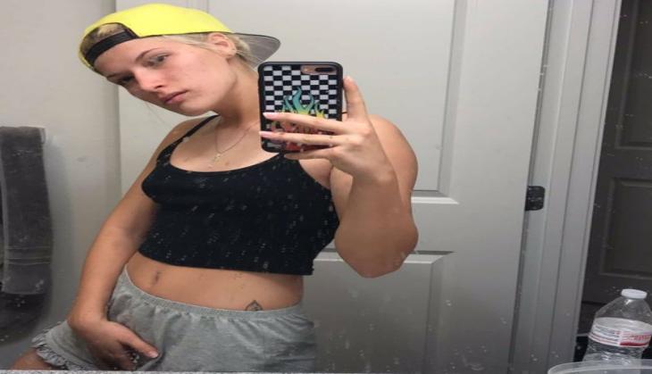 How men pose for selfies: Here is a spot-on Twitter thread by Spooky Sedona 