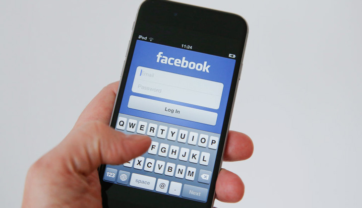 Facebook wants to integrate a WhatsApp button into its app. It's not clear why