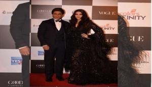 Aishwarya, SRK, Gauri and Padma Lakshmi get together for a special photo