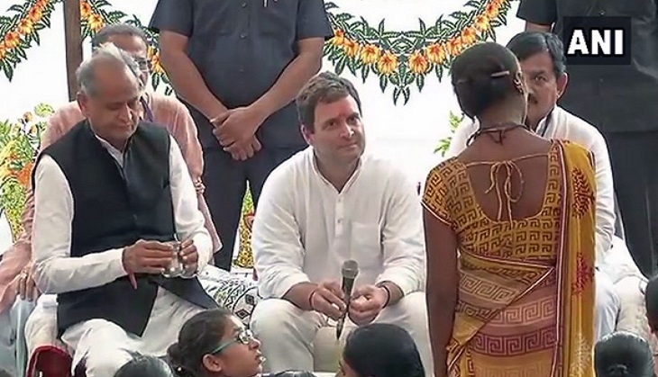 Rahul Gandhi discusses breastfeeding awareness with Gujarati women