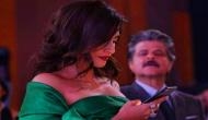 'Over protective' Anil Kapoor 'caught' peeping into Sonam's phone!