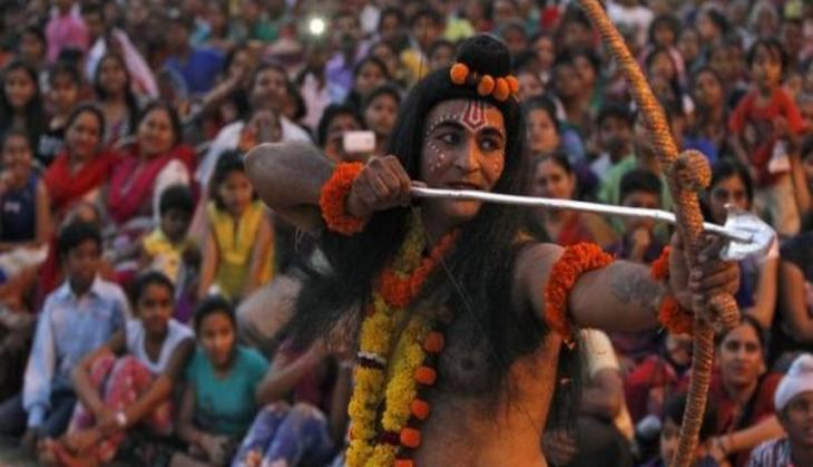 Coincidence? Goggle map gives proof of 21 days link between Dussehra and Diwali days; Netizens weigh in