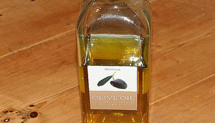 Refined soya oil futures slide 0.21 per cent on ample stocks