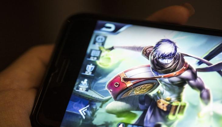 Chinese smartphone addict goes blind after 24-hr gaming binge