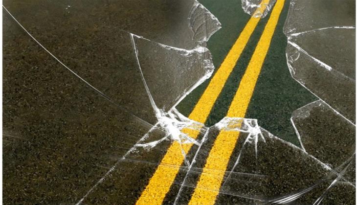 One dead, three injured in head-on collison of two trucks