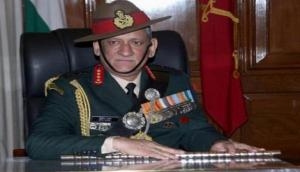 Jammu and Kashmir: Army Chief reviews security in Kashmir Valley