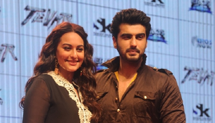 Spotted: Arjun Kapoor, Sonakshi Sinha seen attending same party