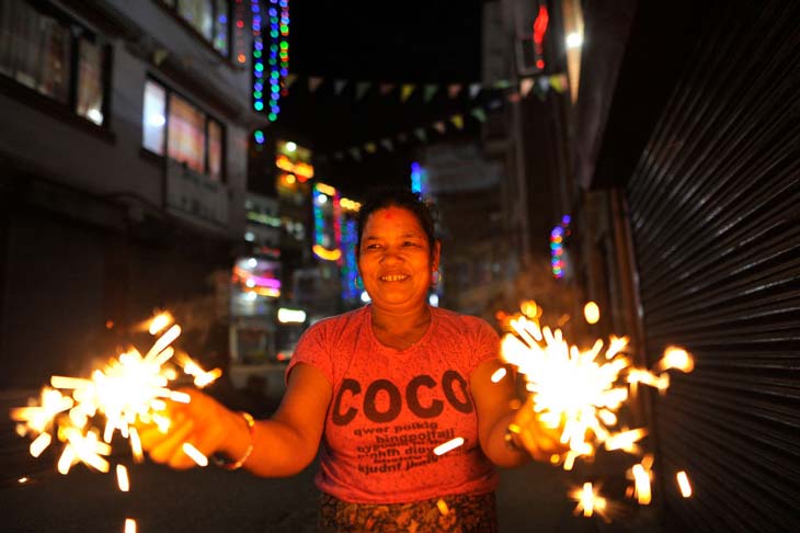 Supreme Court refuses ban on sale of firecrackers; bans e-commerce websites from selling crackers