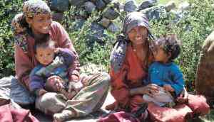 ‘Give us inheritance rights, we’ll vote for you': HP Tribal women tell Congress & BJP