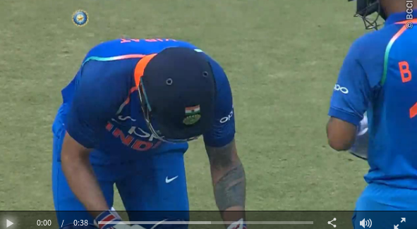 OMG! Indian skipper Virat Kohli bows down in front of this player on field, watch video 