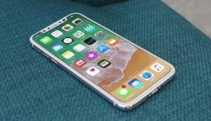 Apple struggling to meet demand; to settle for half of iPhone X planned shipments this year