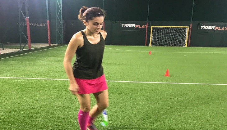 Taapsee Pannu’s father gives her tips for her role as a hockey player