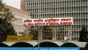 AIIMS doctors call off hunger strike, to protest in front of Nadda's residence