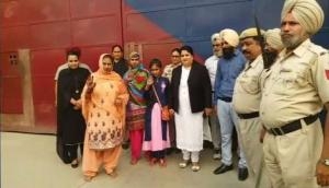 Pakistani sisters released from Amritsar jail after a decade