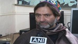 ED issues show cause notice to Yasin Malik