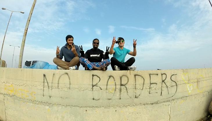 The simple superstar standing in solidarity with refugees