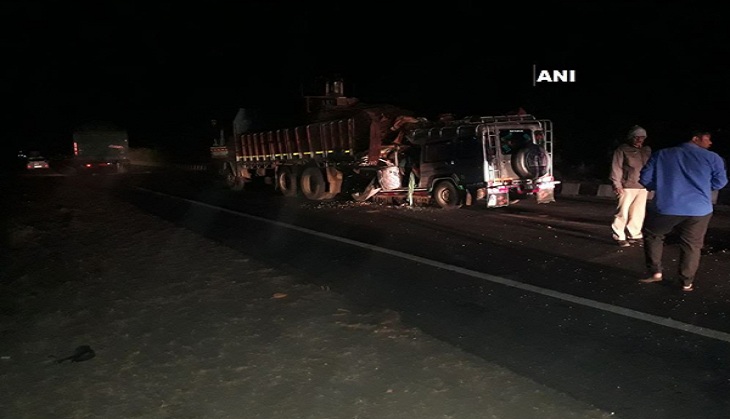 Road collision in Gujarat claims 13 lives