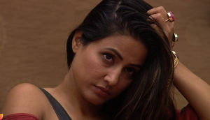 Bigg Boss 11: Hina Khan's father is deeply disturbed to see her breakdown in the house