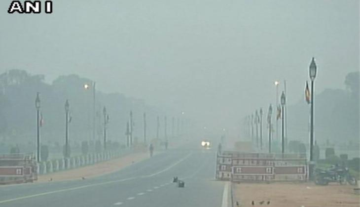 Delhi pollution: Air quality drops from 'moderate' to 'very poor'