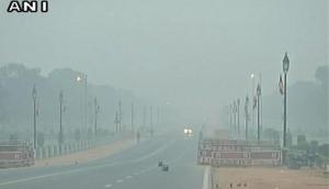 Pollution level in Delhi remains 'severe'