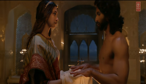 Padmavati 'Ek Dil Ek Jaan' song: Shahid Kapoor and Deepika Padukone's love song is exquisitely regal