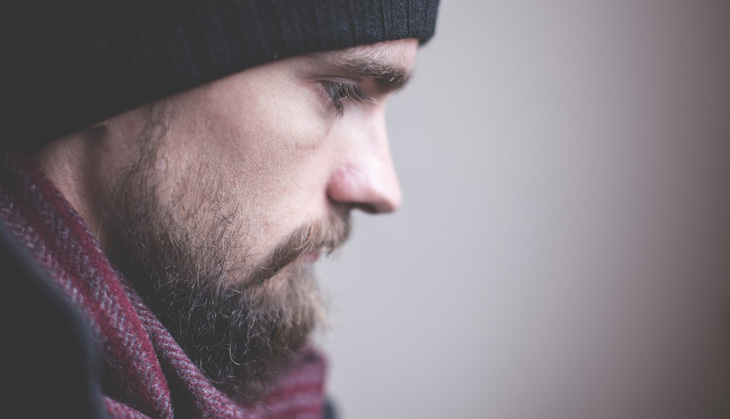 What your profile pic says about you in the Tinder age