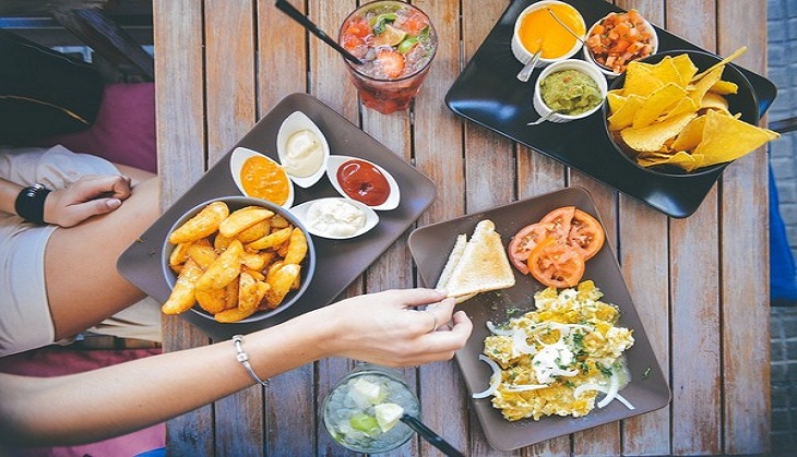 The faster you eat, the more kilos you gain