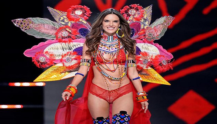 That's a wrap! Alessandra Ambrosio walks her final Victoria's Secret show