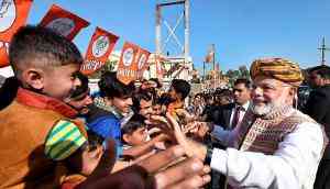 Narendra Modi shows off colourful turbans as he hits Gujarat campaign trail 