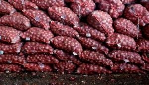 Maharashtra: Onion farmers in Nashik face hardships amid lockdown; request govt intervention