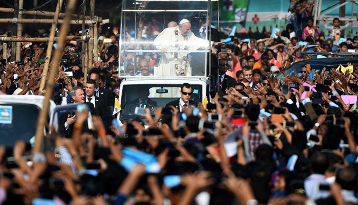 In Photos: Pope in Bangladesh urges world to act on Rohingya refugee crisis