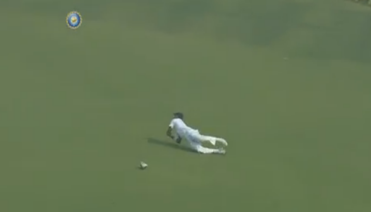 Ind vs SL, 3rd Test: You will be stunned by Suranga 'No Shoe' Lakmal's brilliant catch